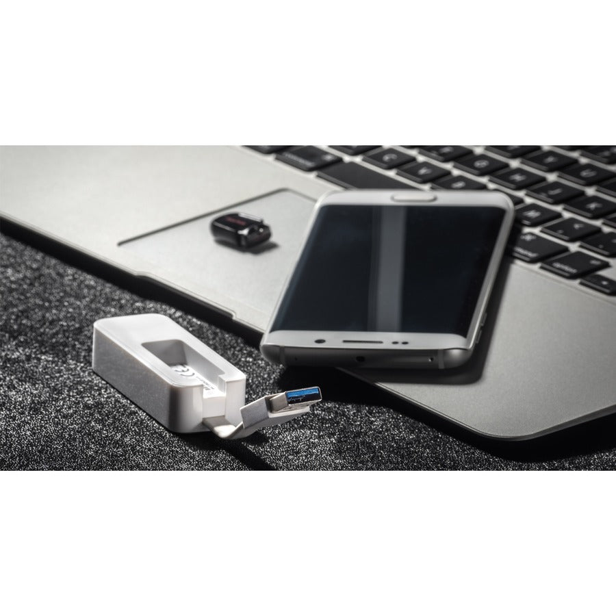 USB 3.0 to Gigabit Ethernet Adapter, 1 port USB 3.0 connector and 1 port Ethernet port