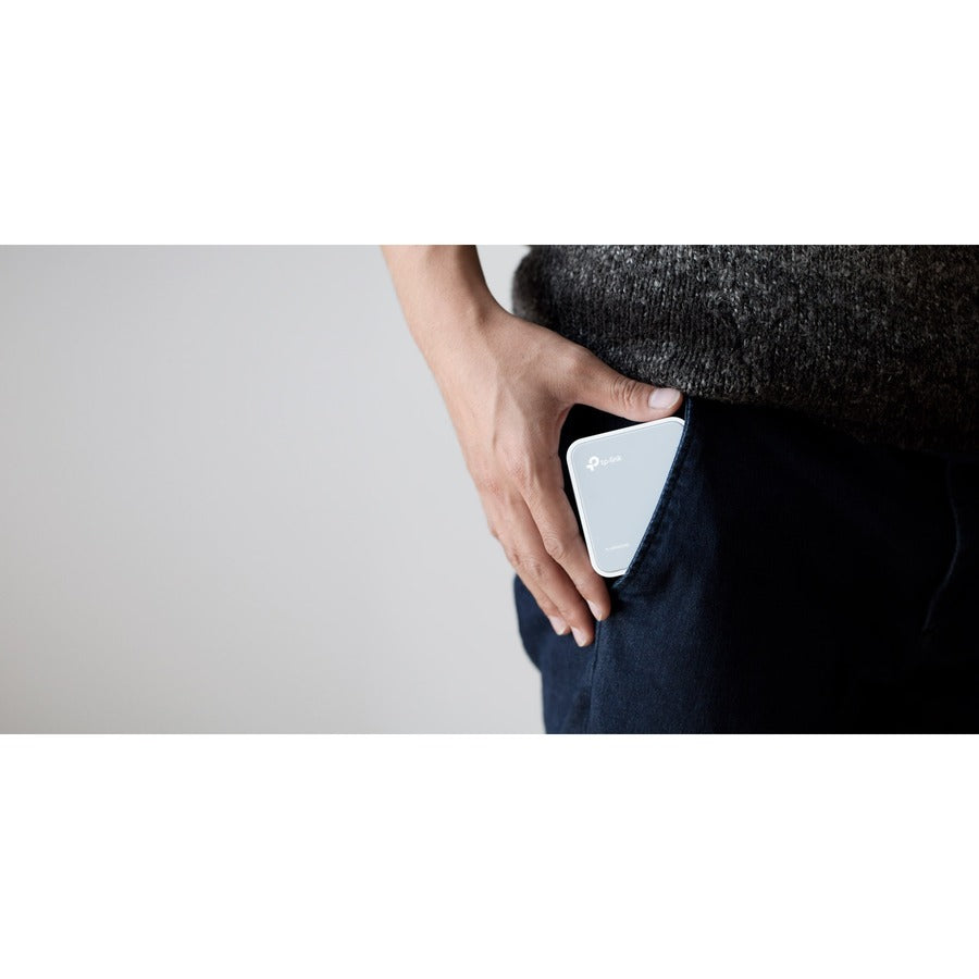 AC750 Portable Wi-Fi Travel Router, 2.4/5GHz, 802.11ac/b/g/n, 1 Ethernet Port, 1 Micro USB Port, Internal Antenna, Outside AC Adapter