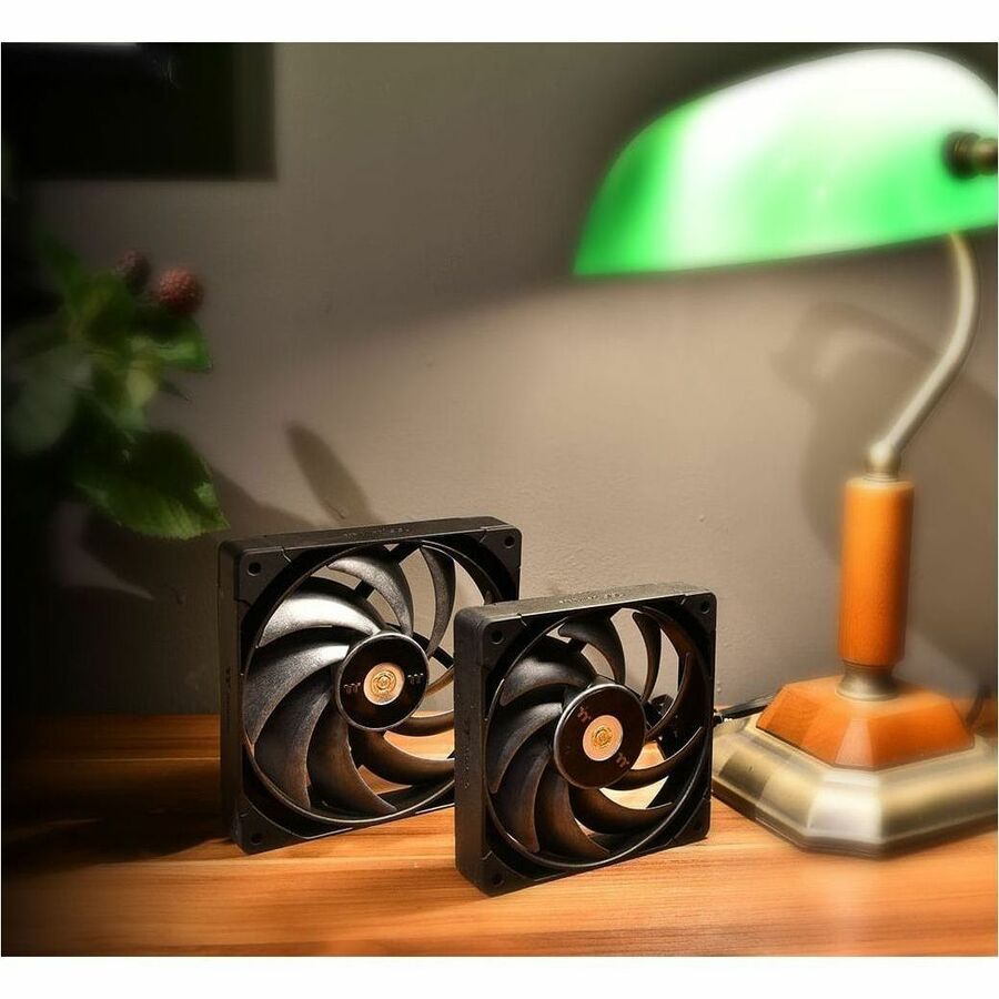 Thermaltake TOUGHFAN 14 Pro Black 1 pack, 0.98", 3.57mmH2O, 5.51", CL-F140-PL14BL-A
