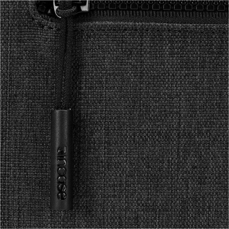 Onward Incase Compact Carrying Case (Sleeve) for 16" Apple MacBook Pro - Graphite