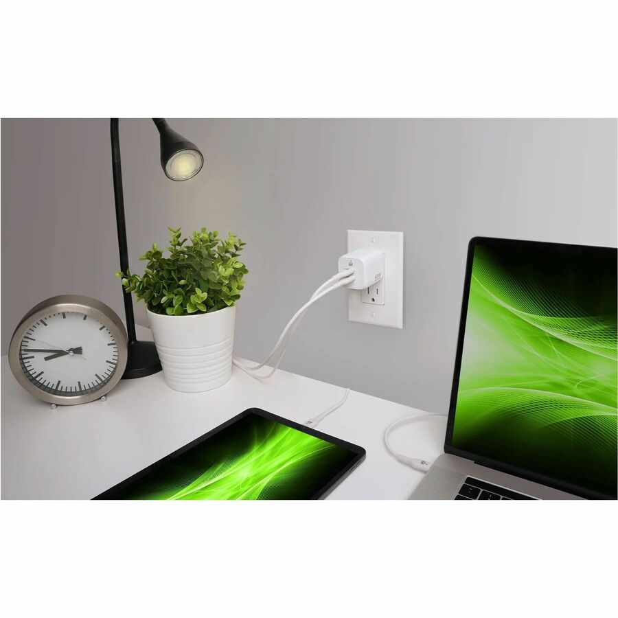 IOGEAR GearPower Dual USB-C 65W GaN Charger