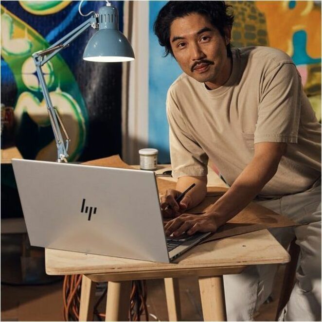 REFURB ENVY 17.3 U7 32G 1T