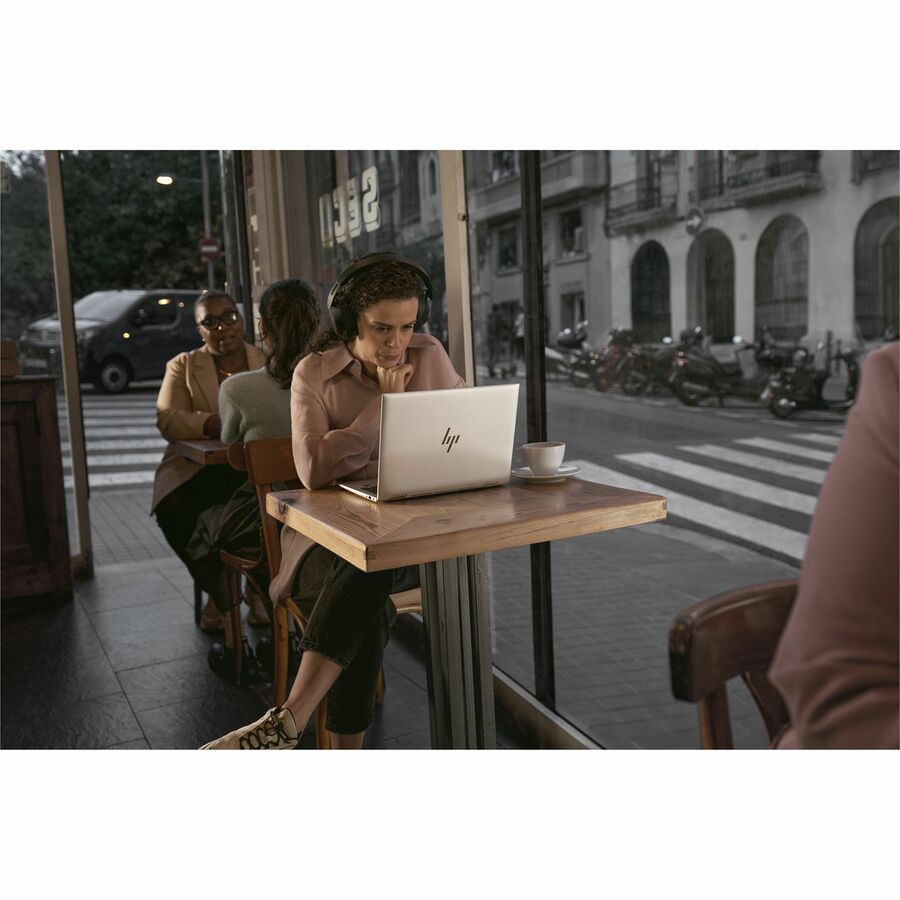 HP EliteBook 8 G1i 14" Notebook - WUXGA - Intel Core Ultra 7 2nd Gen 265U - 32 GB - 512 GB SSD