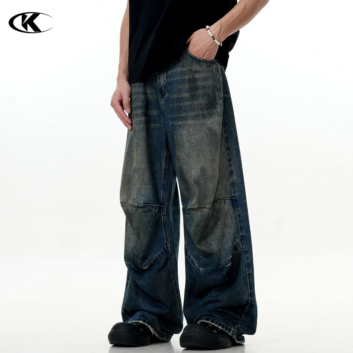 Distressed Pleated Denim Pants for Men and Women - Casual Wide-Leg Design