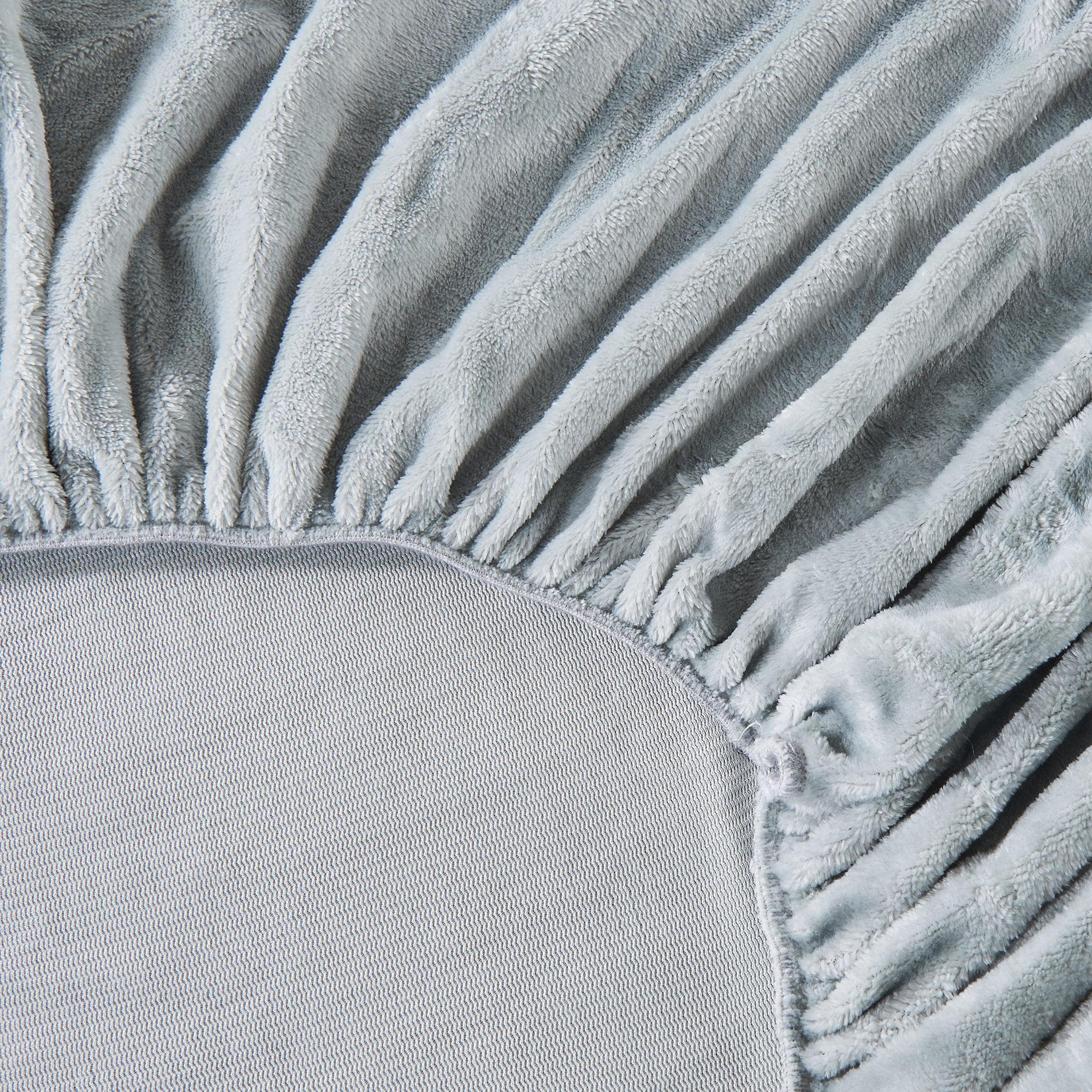Solid Plush Fitted Sheet - Velvet Luxe Collection